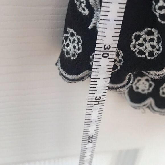 Love Tree sz Large black white rayon romper - Picture 6 of 11